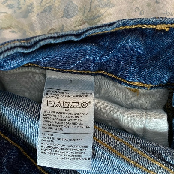 Wide Leg Blue Old Navy Jeans - Picture 2 of 4